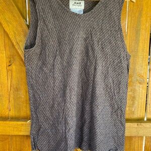 Flax Size L Bias cut Textured Linen Top in Brown